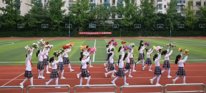 燃动金秋！上海市中远实验学校小学部第十六届体育节暨第二十五届运动会精彩启幕